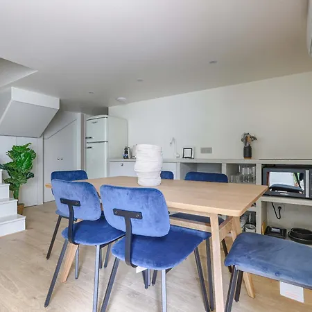 - Roquette - Marais Apartment