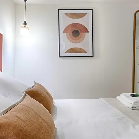 Apartment - Roquette - Marais Paris